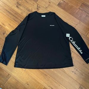 Like New Columbia Dry Fit Long Sleeve Tee
